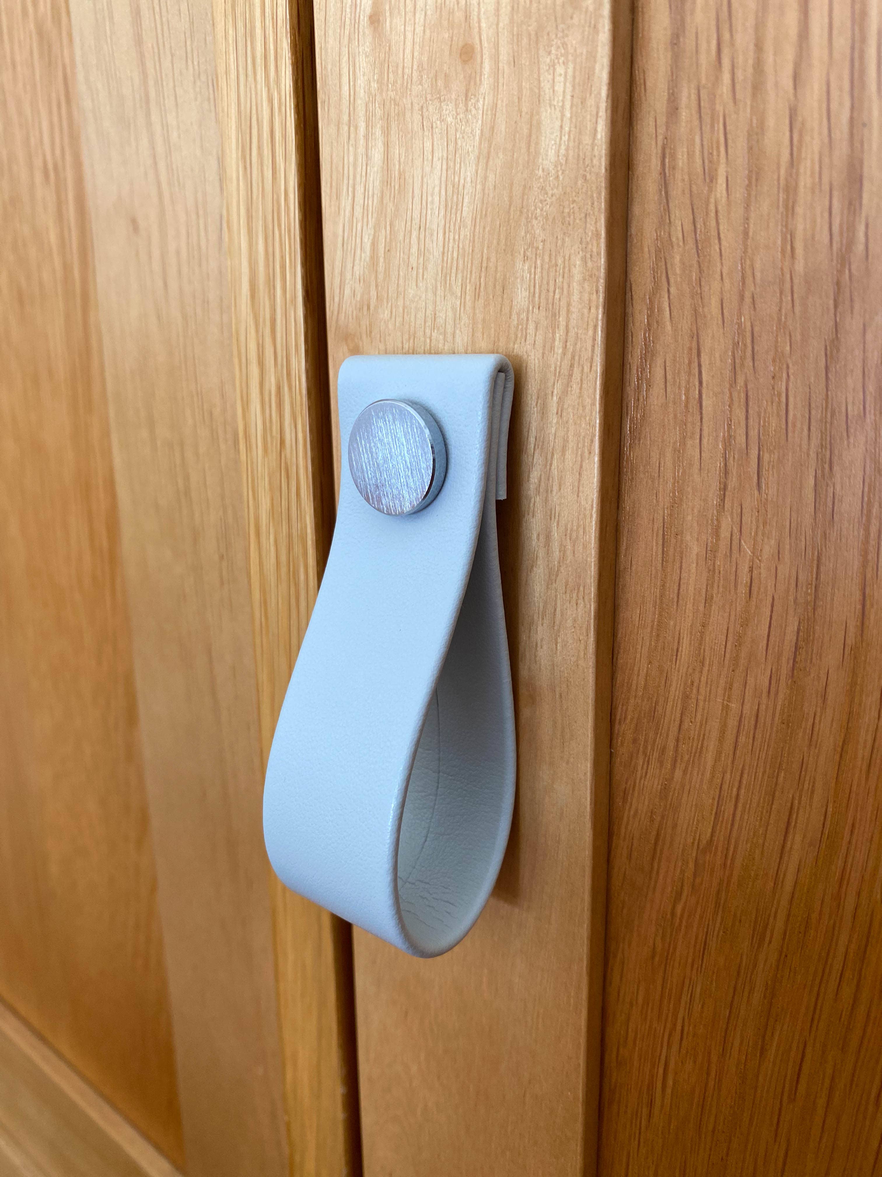 Skylos Collective - Wholesale Knob/Pull - Vegan Leather Cupboard Door Drawer Pull6