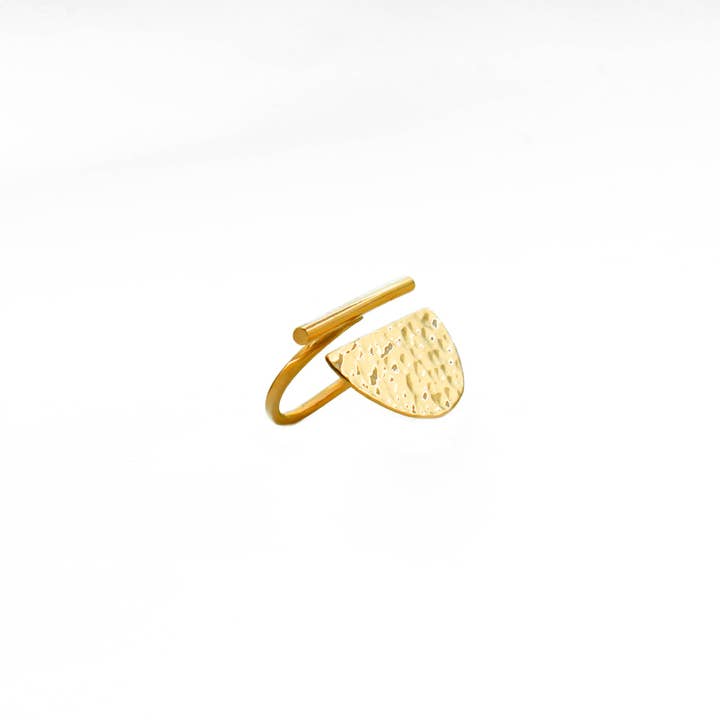 Ecodunia - Wholesale Cocktail/Statement Ring - Wanga Hammered Statement Ring for Men and Women