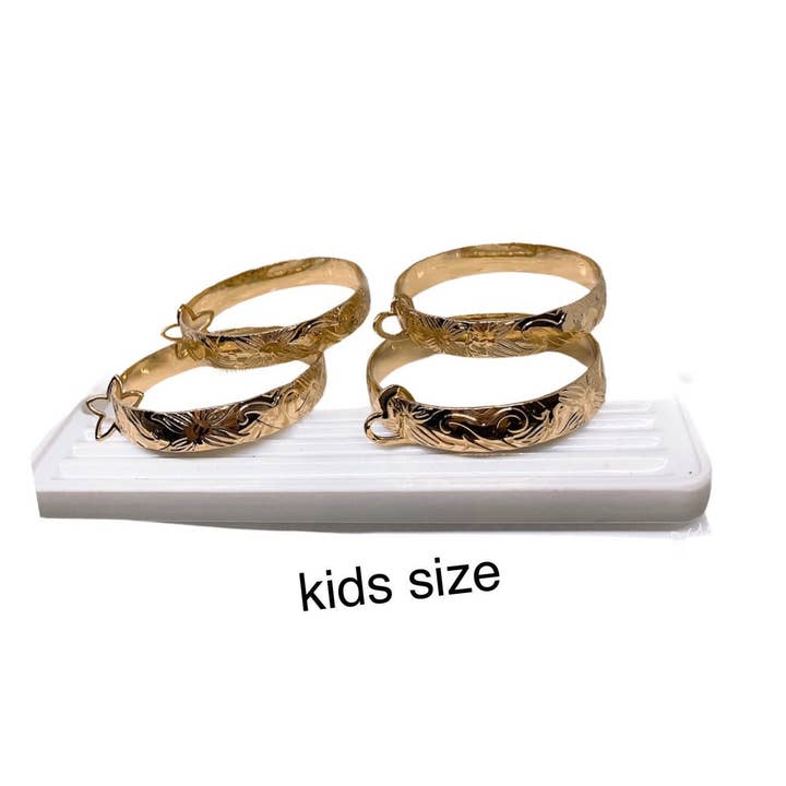 Anela's Jewelry - Wholesale Charm/Dangle Bracelet - Size 6.75, 10MM Hawaiian Hamilton Gold Bracelet with Charm