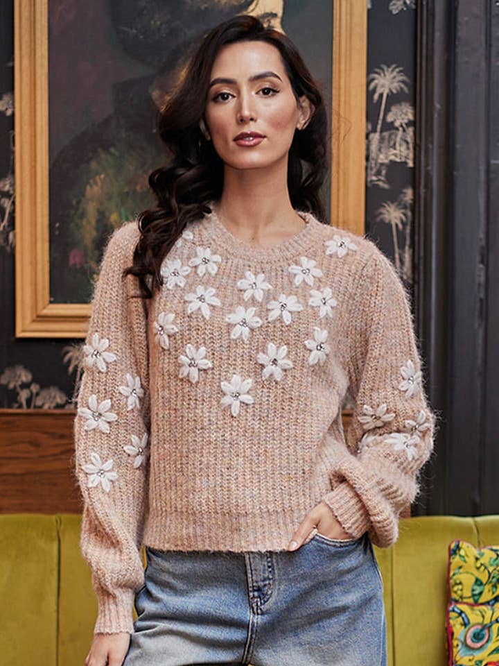 Beige jumper med hvide broderede blomster for engroshandel hos ANGELEYE