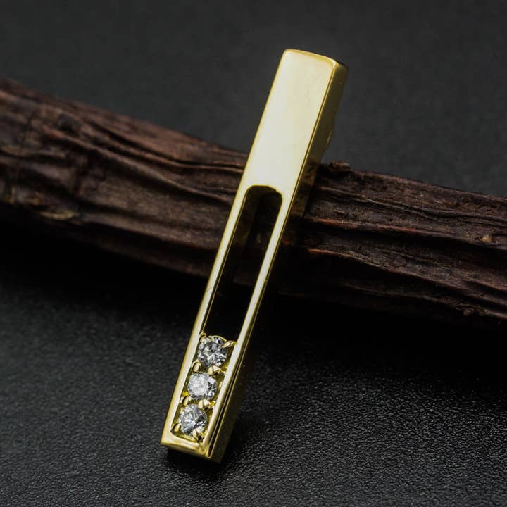 Ciondolo a Barra con Targhetta Personalizzata in Oro Massiccio 18K per la vendita all'ingrosso da parte di Metal Studio Jewelry