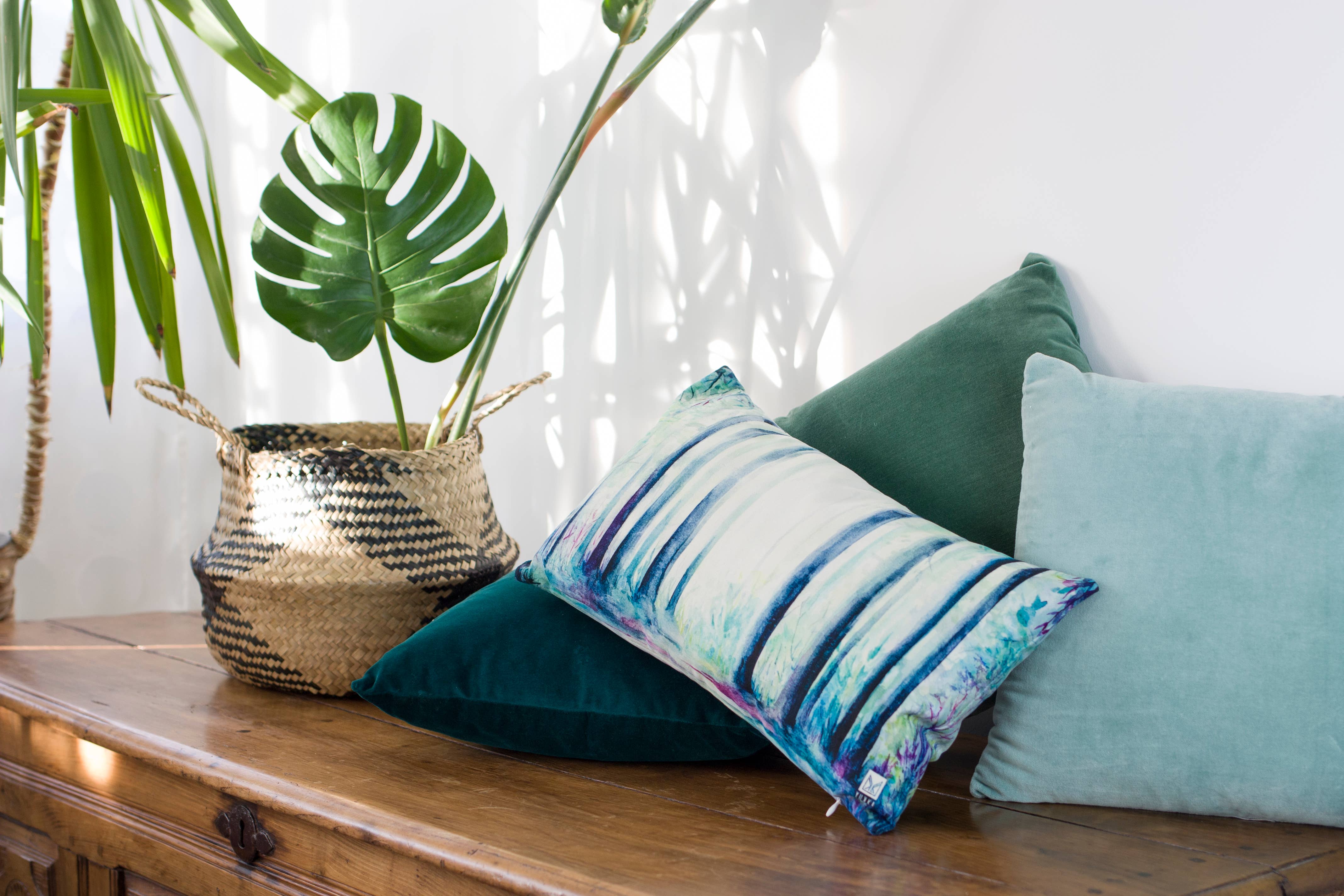 Yukka - Wholesale Chair Cushion - Rectangle cushion mirror forest3