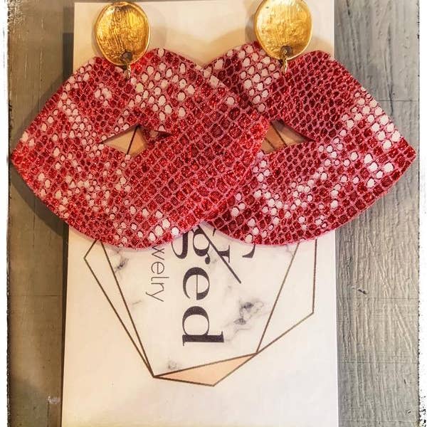 Orecchini a perno in pizzo rosso per la vendita all'ingrosso da parte di JAG/ged Edge Jewelry