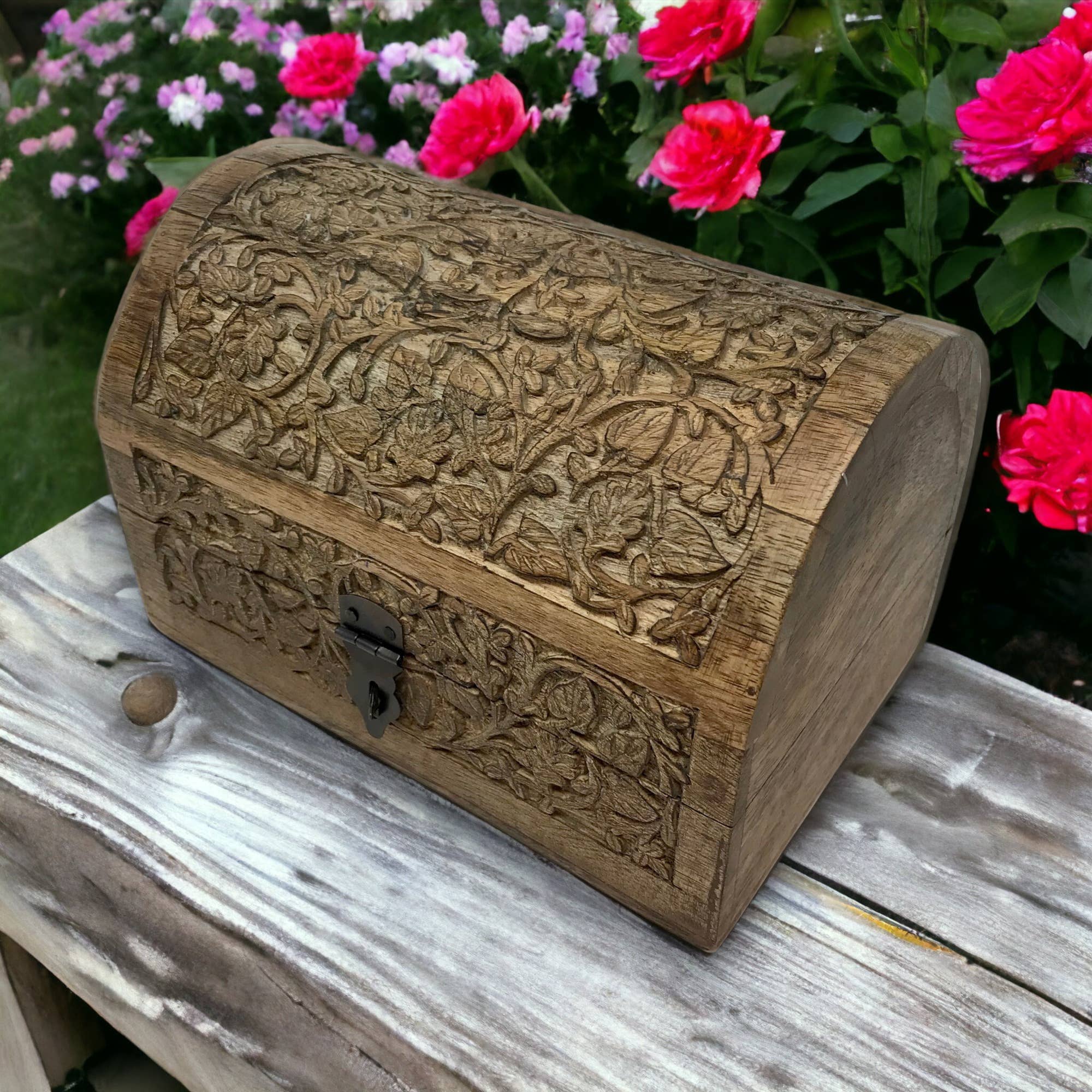 Wilco Home – wholesale Decorative box – Hand-Carved Wood "Vines" Hinged Box Table Chest6