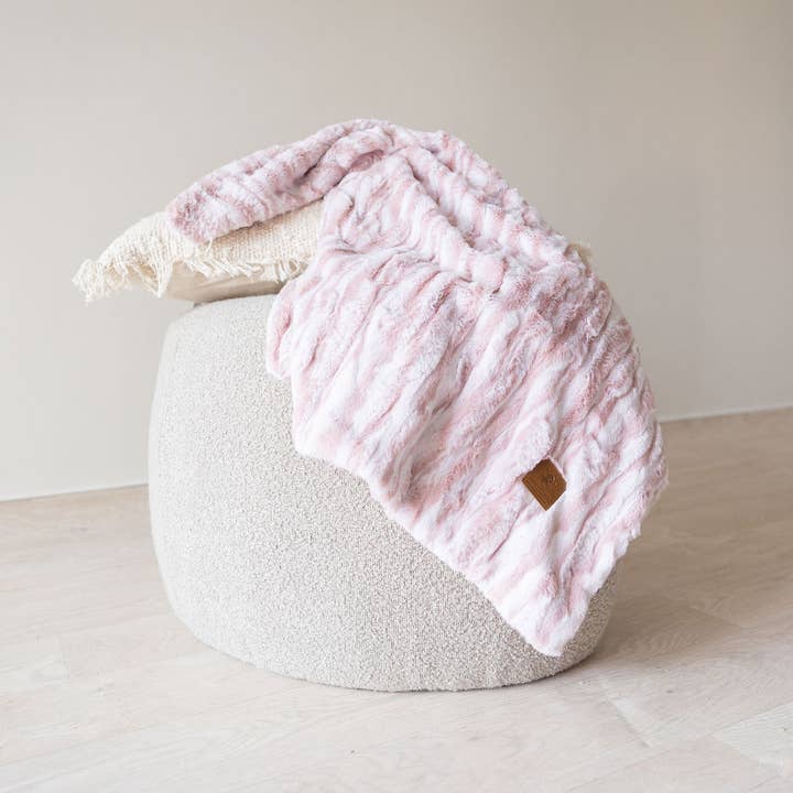 Cuddle Cookie Baby Shop - Wholesale Bedding Blanket - Kids & Baby - Cuddle Cookie Faux Fur Baby Blanket Wave Pink