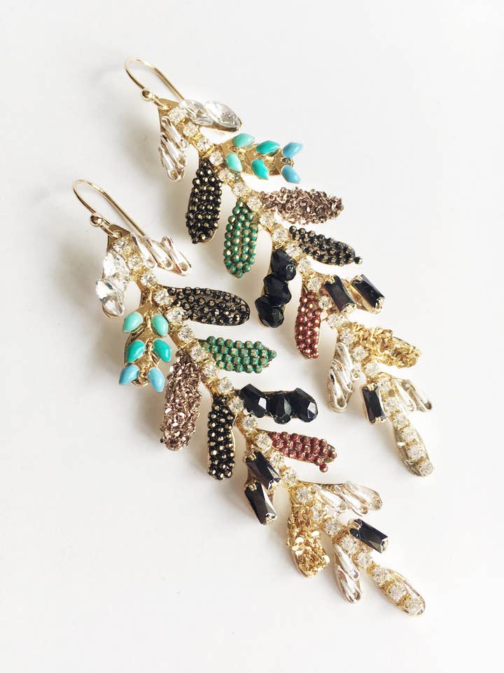 Crystal and Gold Leaf Dangle Earrings for wholesale by lynnique