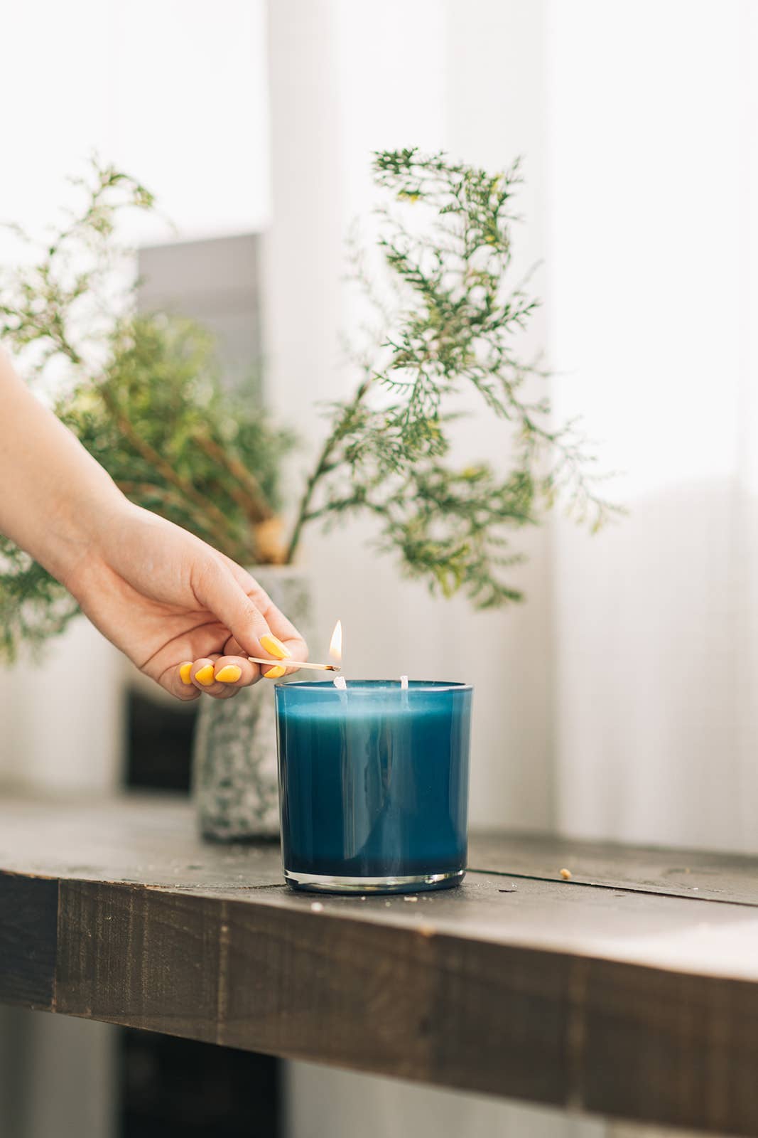 Bright Endeavors - Wholesale Jar/Filled Candle - Amber & Tonka Bean Soy Candle3