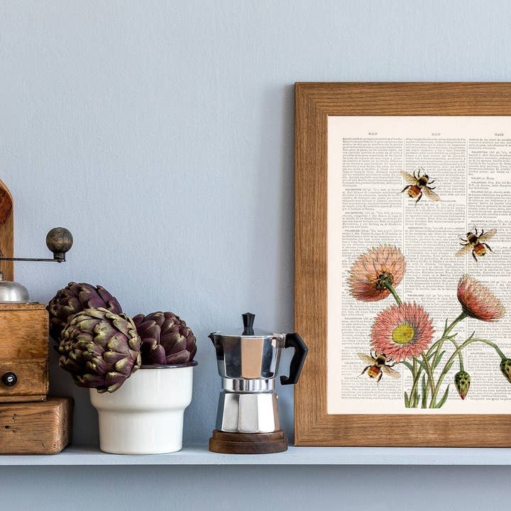 Bees with Wild Daisy flowers Print for wholesale by PRRINT!