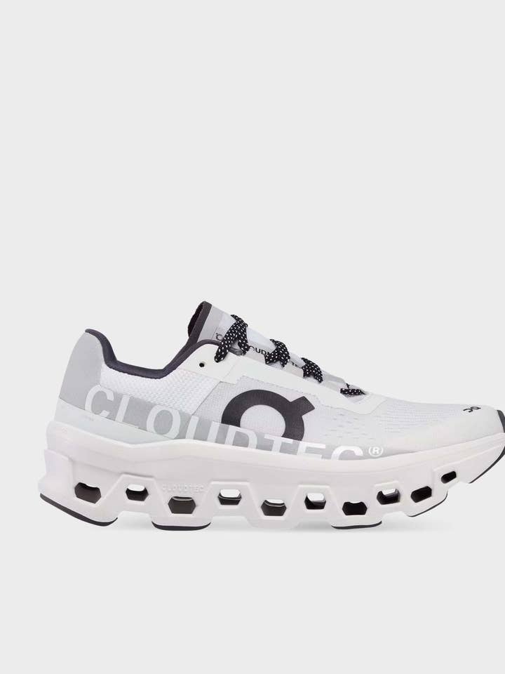 Baskets ON Cloudmonster pour la vente par CRUSH STORE