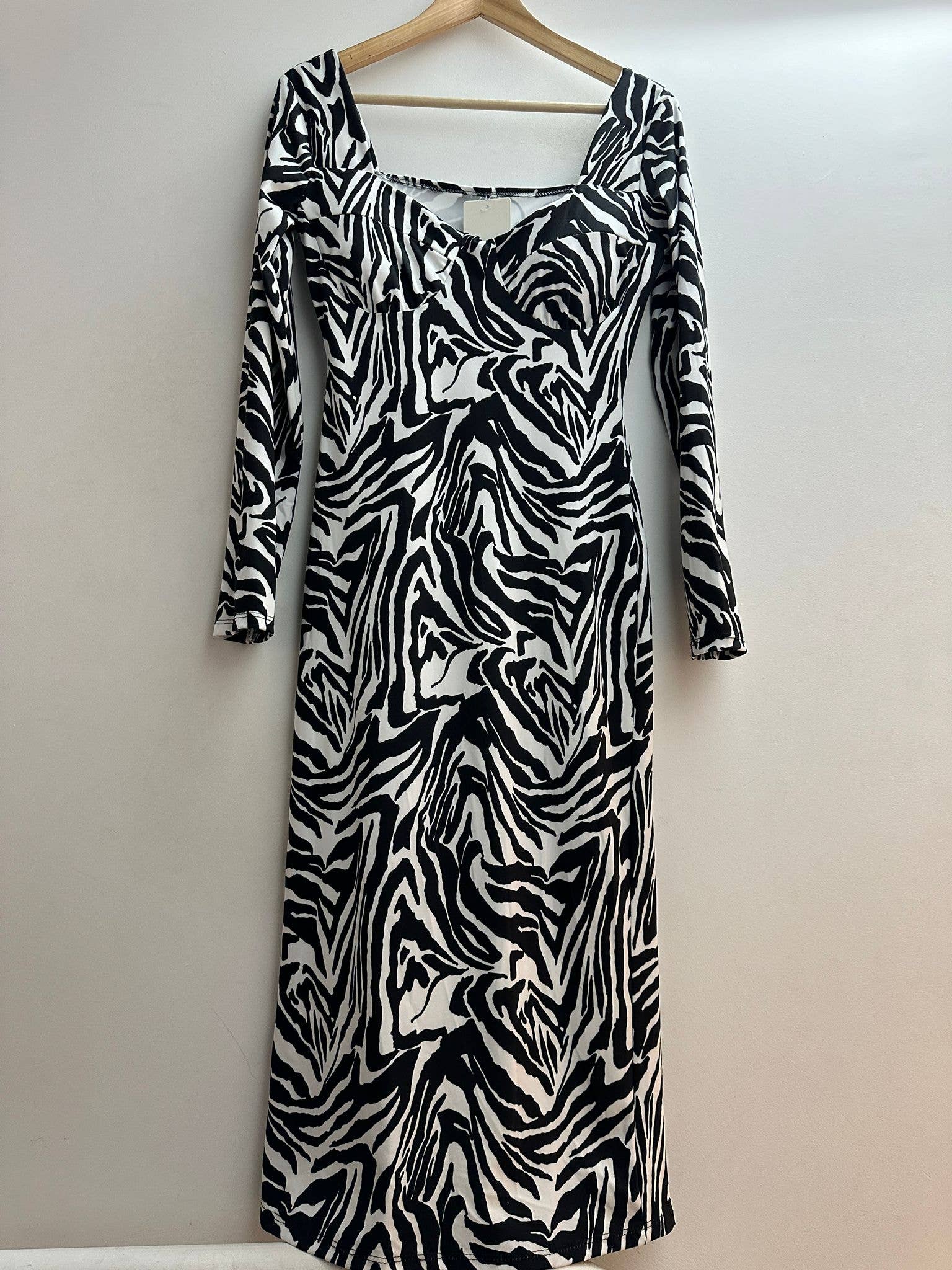 LORIANE - Wholesale Dress - Women's - 9733 Mid-length fitted dress3