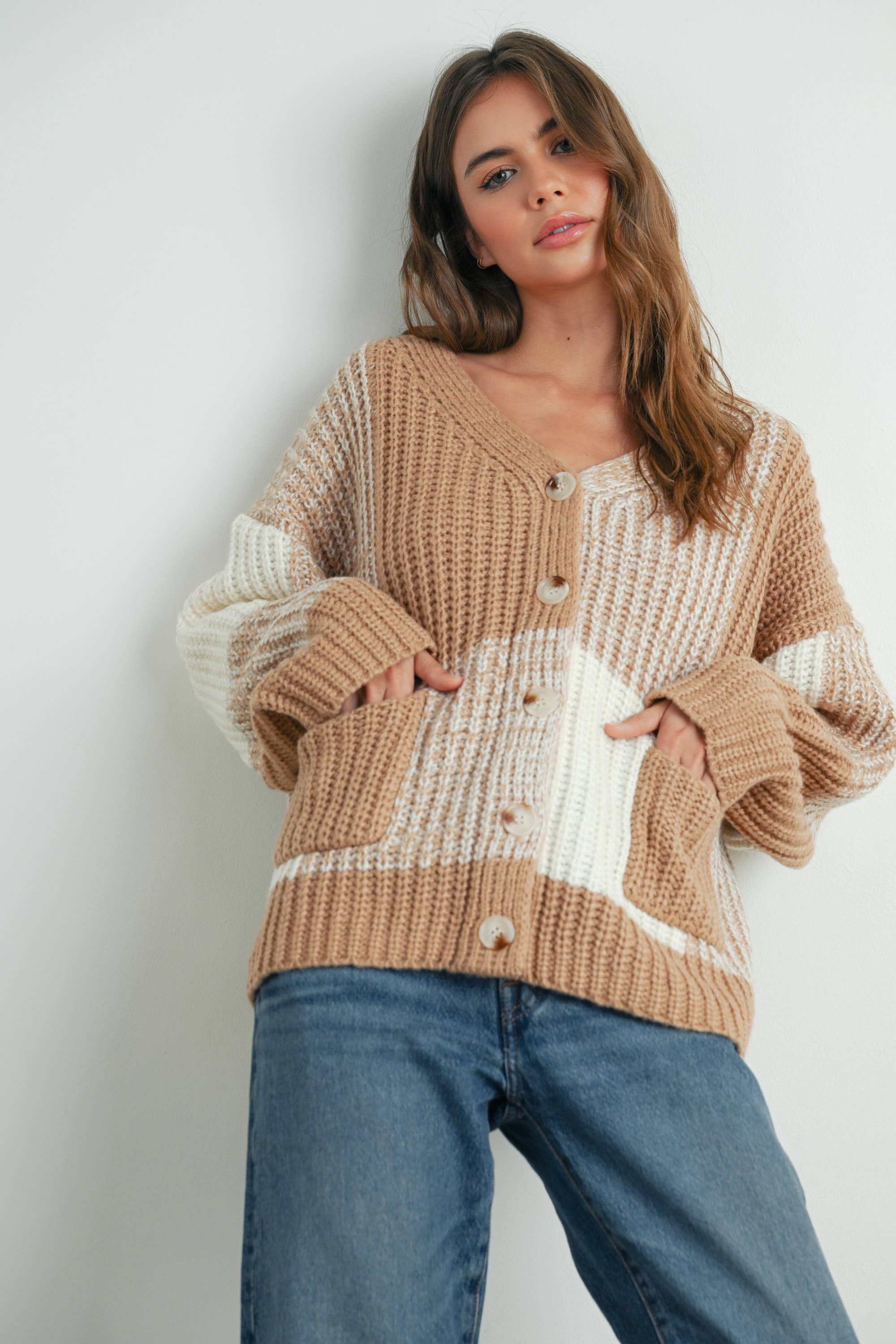 BUTTERMELON - Vendita all'ingrosso Cardigan - Donna - Cardigan oversize a quadretti con spalla scesa - BMC760731