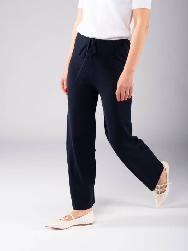 Schlichte Hose mit Kordelzug aus leichter Merinowolle - Marineblau für den Großhandel von Achega Knitwear