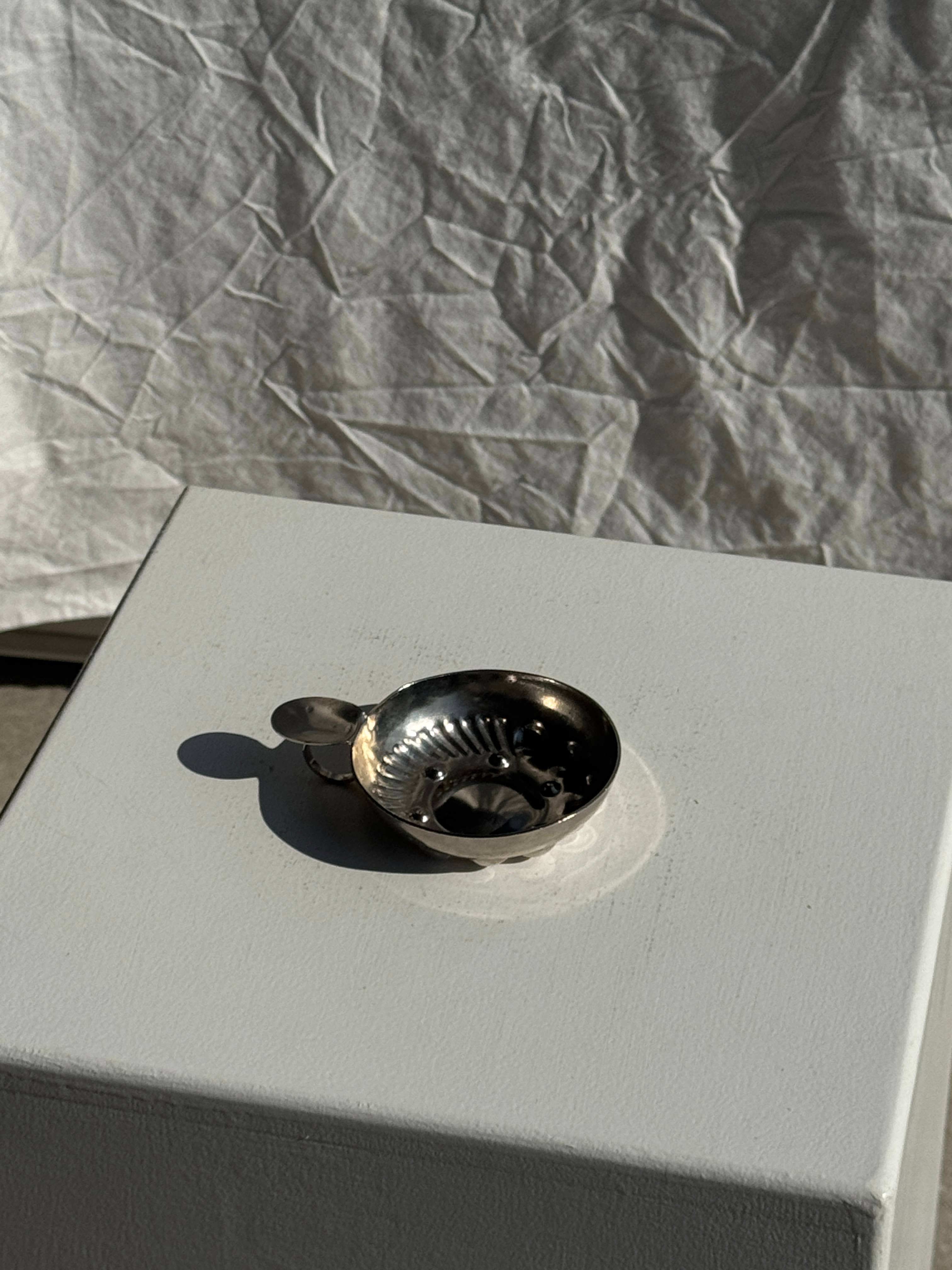 Office Objets - Wholesale Wine Tool Set - Metal wine-tasting cup with handle4