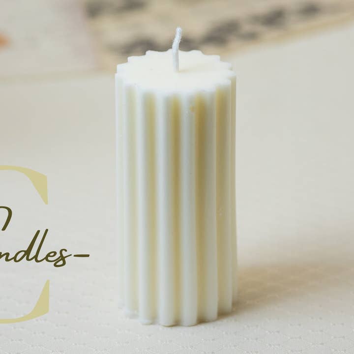 Kleine geribbelde kaars, natuurlijke sojawas, sojawas met kokosnoot, onthulling van het geslacht, verjaardag, bruiloft. voor wholesale door Soanna Candle Co.
