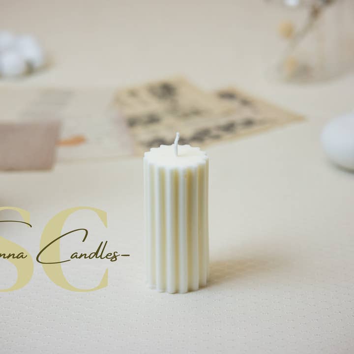 Petite bougie côtelée, cire de soja naturelle, cire de soja à la noix de coco, révélation du sexe, anniversaire, mariage. pour la vente par Soanna Candle Co.