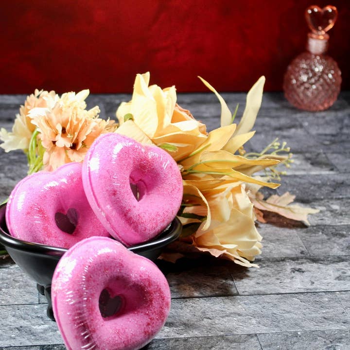 Bombe de bain - 5,25 oz - Donut Cœur pour la vente par Wicked Bubbles LLC