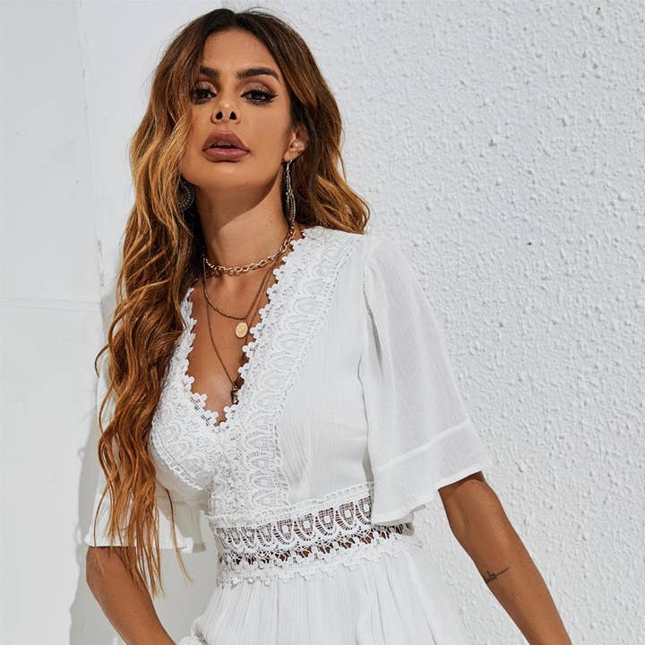 Minikleid aus Spitze mit V-Ausschnitt In Elfenbeinweiß und andere Ergebnisse für vintage brautkleider im Großhandel. Kostenlose Rücksendungen und 60-Tage-Zahlungsziel auf Faire im Trend auf Faire.