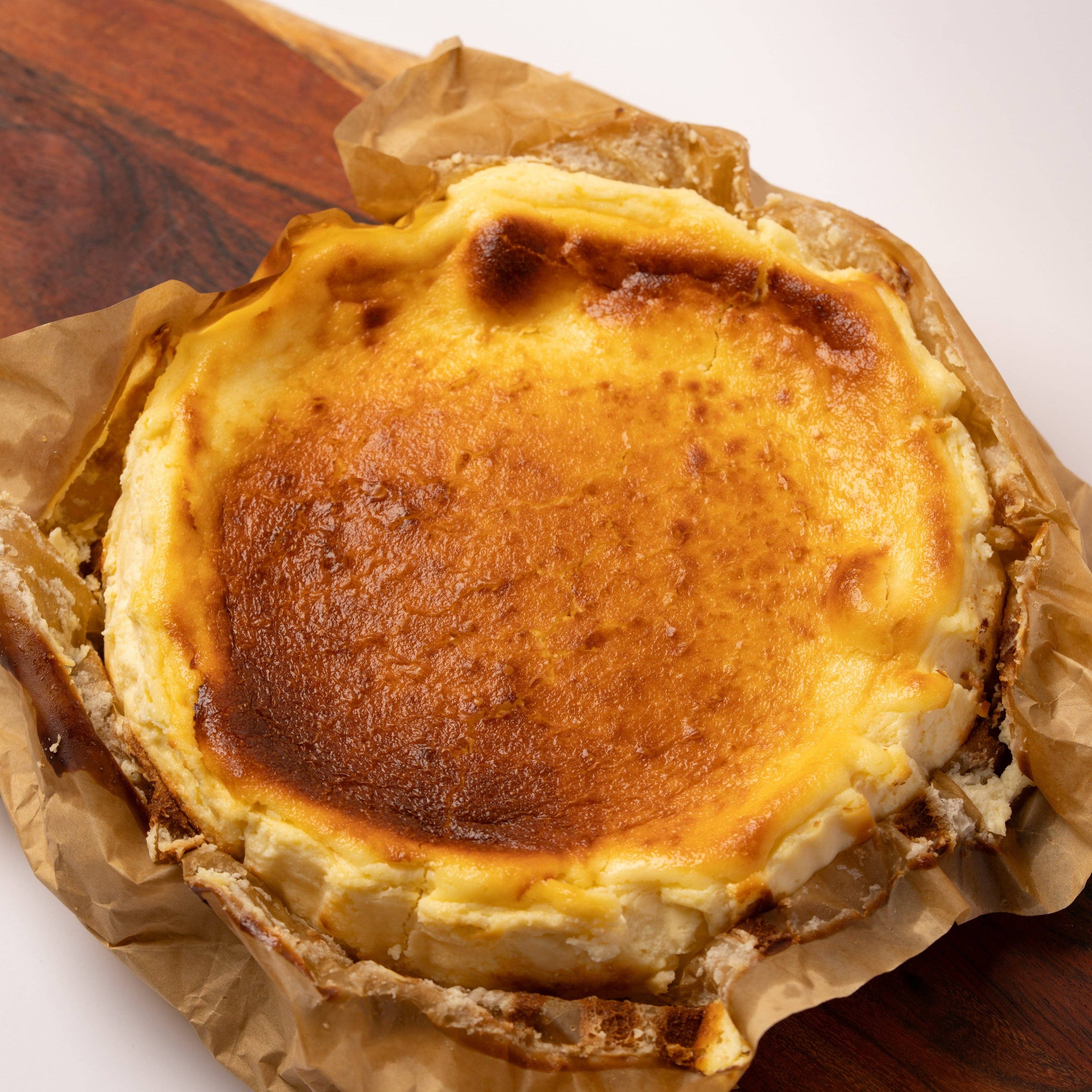 Ember Bakery - Vendita all'ingrosso Torta - Cheesecake Basco al Burro Pecan1