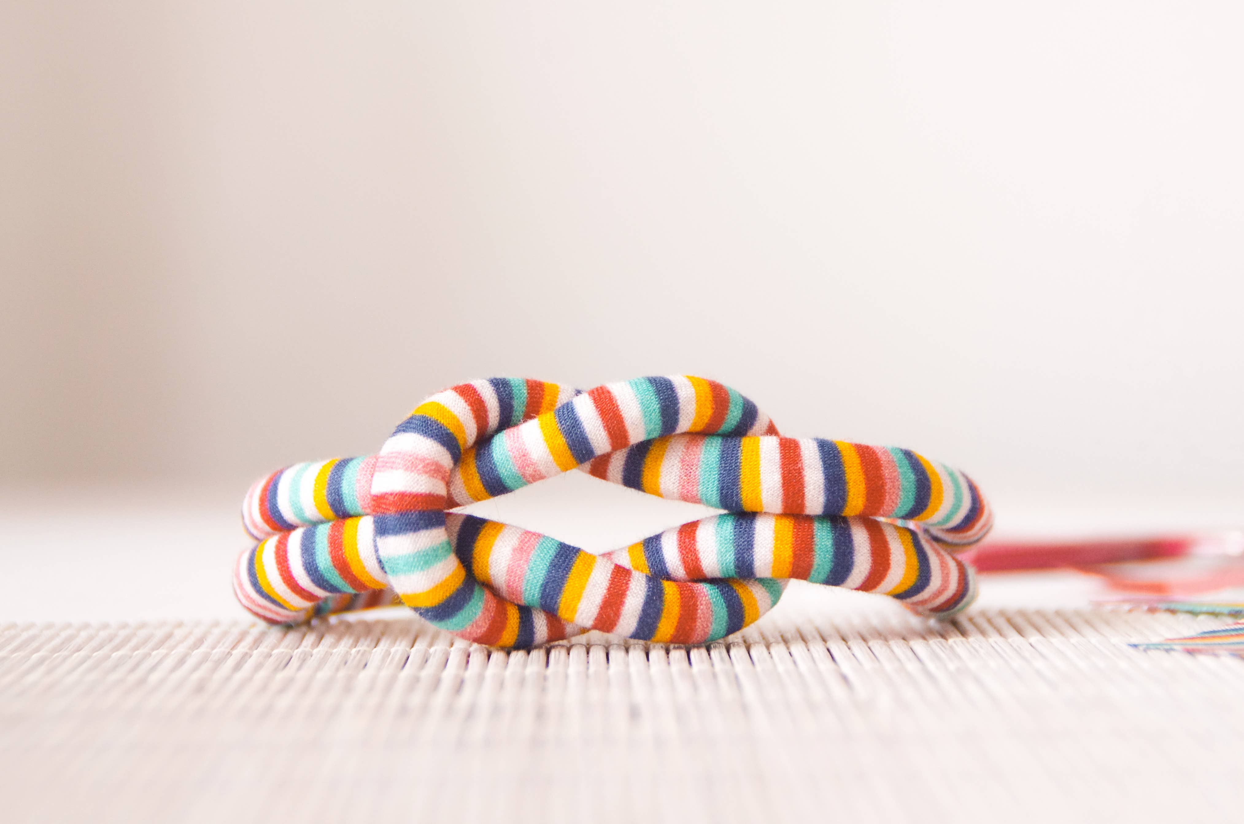 Bunny Bosworth – wholesale Woven/braided bracelet – Printed Fabric Cord Knot Bracelet - Fairground Follies8