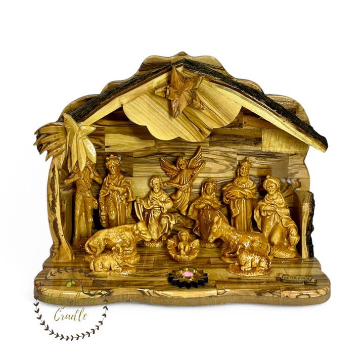 Crèche musicale en bois d'olivier pour la vente par Holy Land Cradle