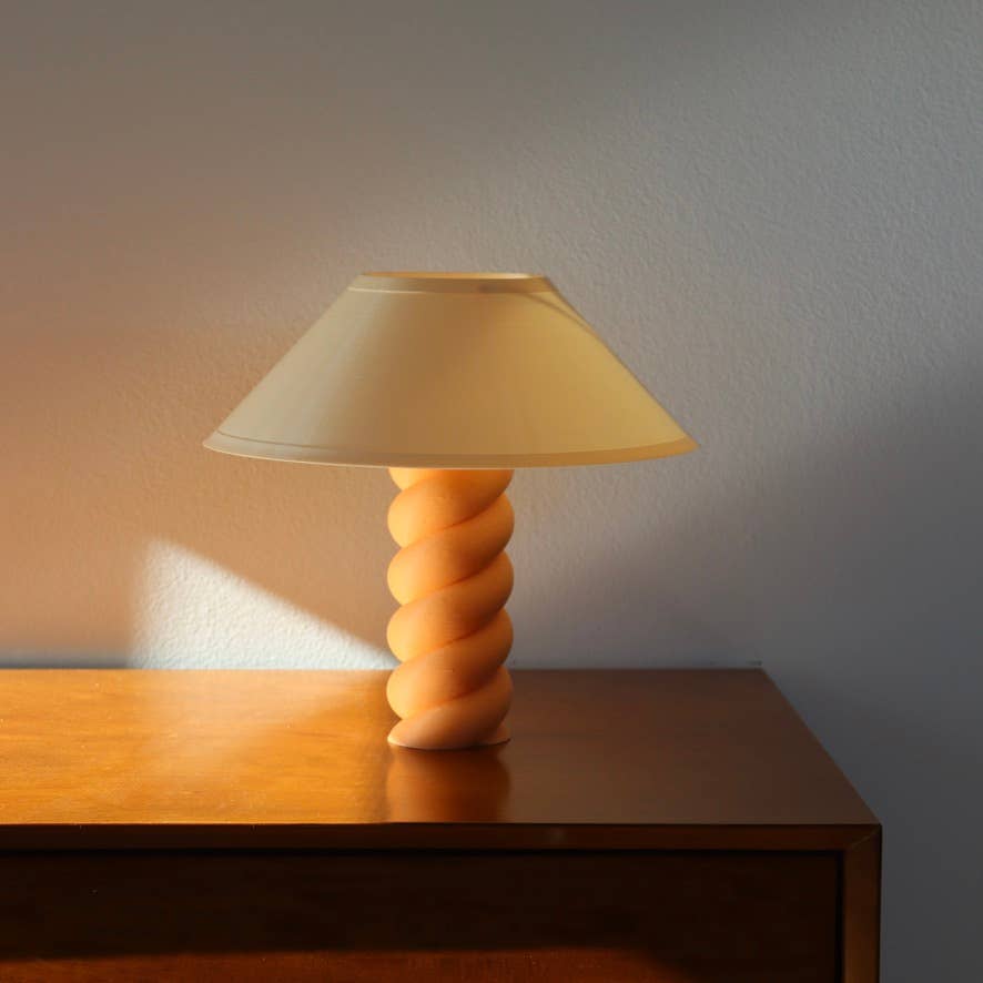 Sofiest Designs - Wholesale Accent/Desk Lamp - Sofiest Designs Swirl Table Lamp7