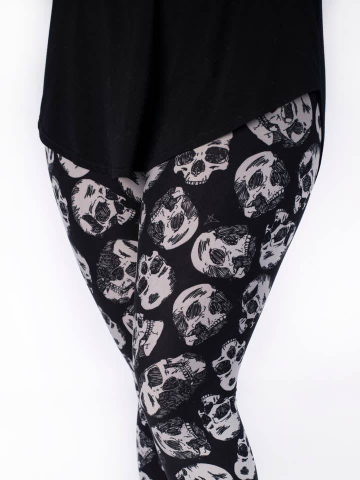 Natt Tales Grödor för wholesale av SweetLegs Clothing Inc