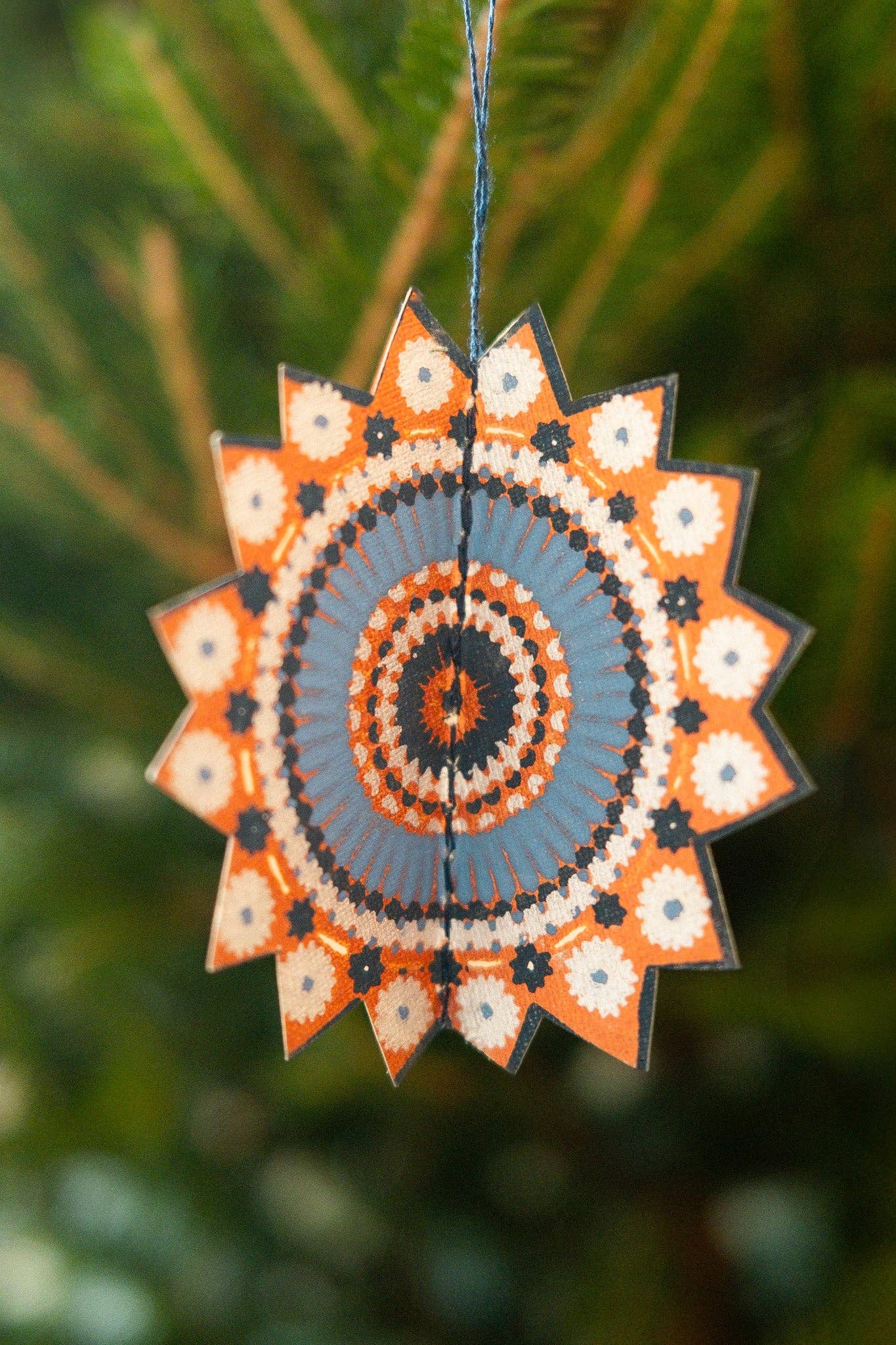 East End Press - Vendita all'ingrosso Set di decorazioni  - Decorazioni di Carta a Forma di Stelle6