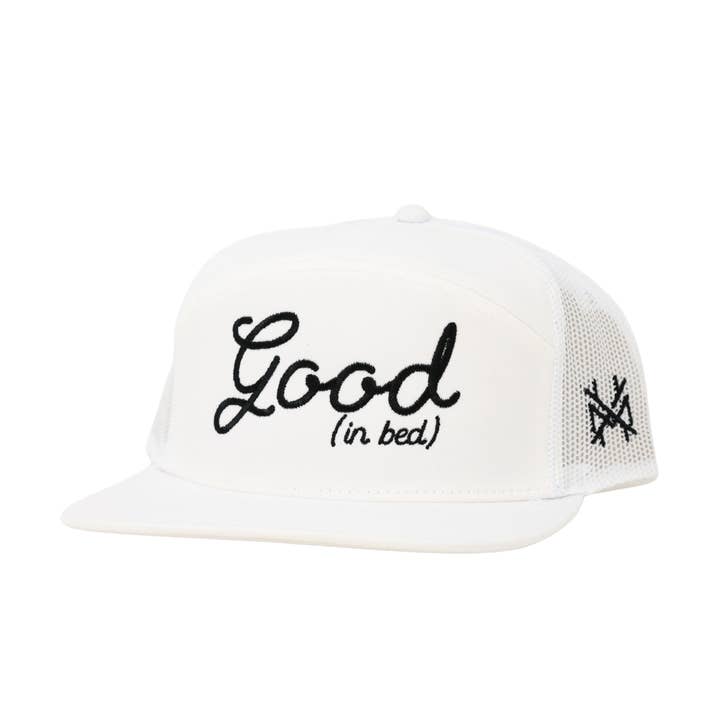 Goed in Bed Truckerpet voor wholesale door The Mad Hatter Co