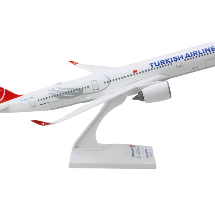 Daron Worldwide Trading - Wholesale Decorative Tabletop Object - SKYMARKS TURKISH A350-900 1/200 TC-LGJ2