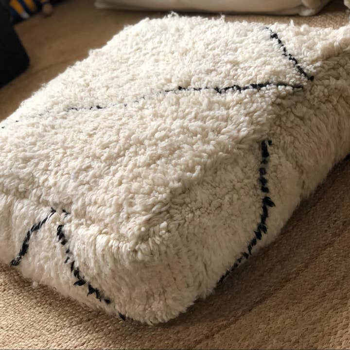 Tamegrouteshop - Wholesale Pouf - Beni Ouarain Moroccan pouf2