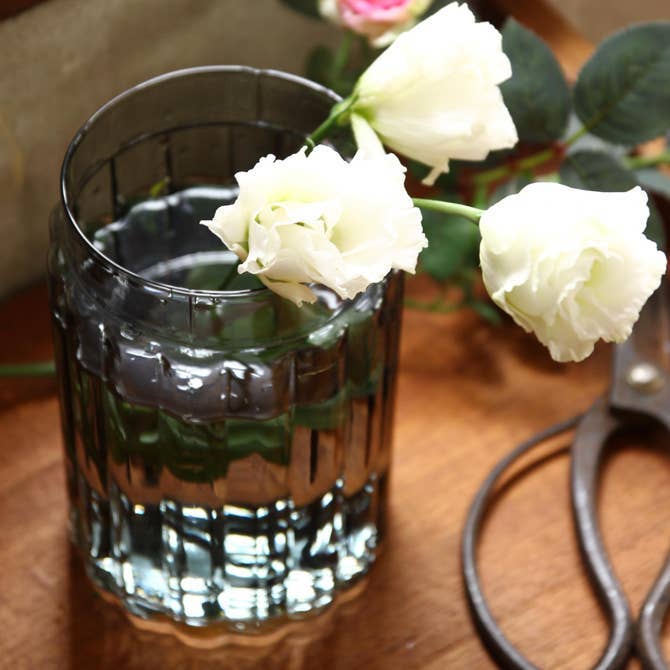 Time Concept - Wholesale Vase - Metropolitan Elegance Ribbed Glass Flower Vase27