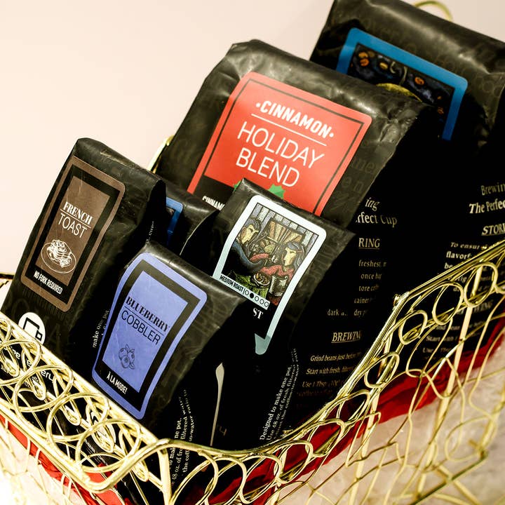 Coffee Beanery - Wholesale Decorative Tabletop Object - Gold Sleigh Vessel2