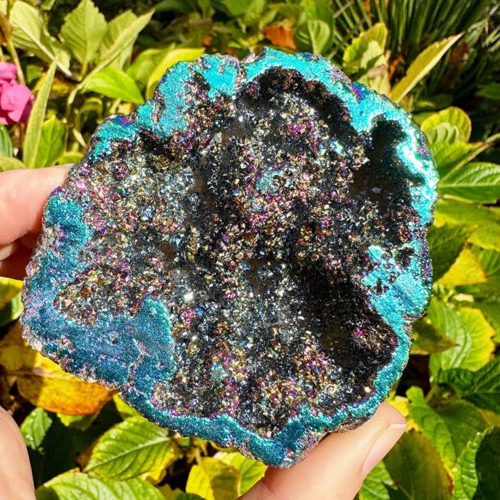 Elf Kendal Hippies - Wholesale Spiritual Stone/Crystal - Giant sparkle geode 7cm Pink blue aura plated geode by elf13
