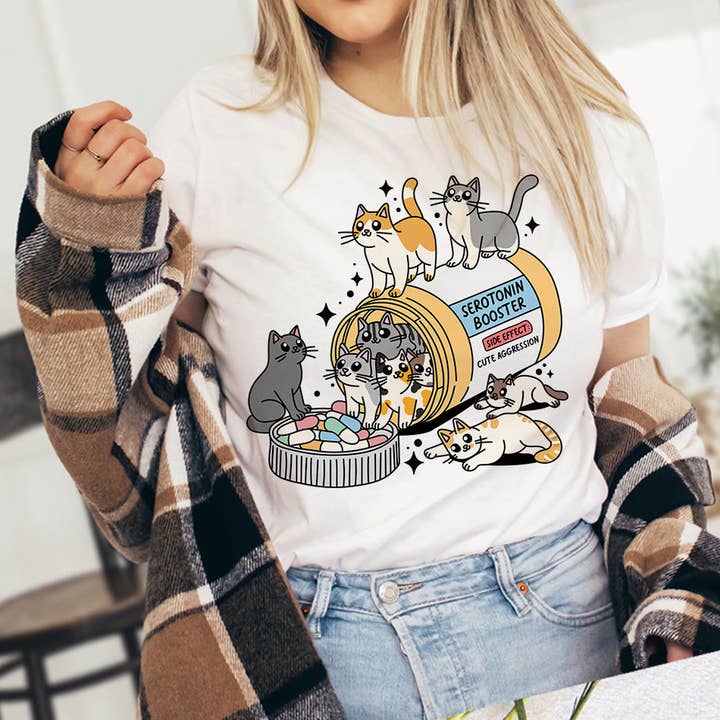 House Of Rodan – Engroshandel Grafisk t-shirt - Dame – Serotonin Booster Cats - Kattens Mental Sundheds-T-shirt