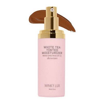 Winky Lux Hydratant Teinté Thé Blanc - Foncé - 1 fl oz pour la vente par This is Beauty