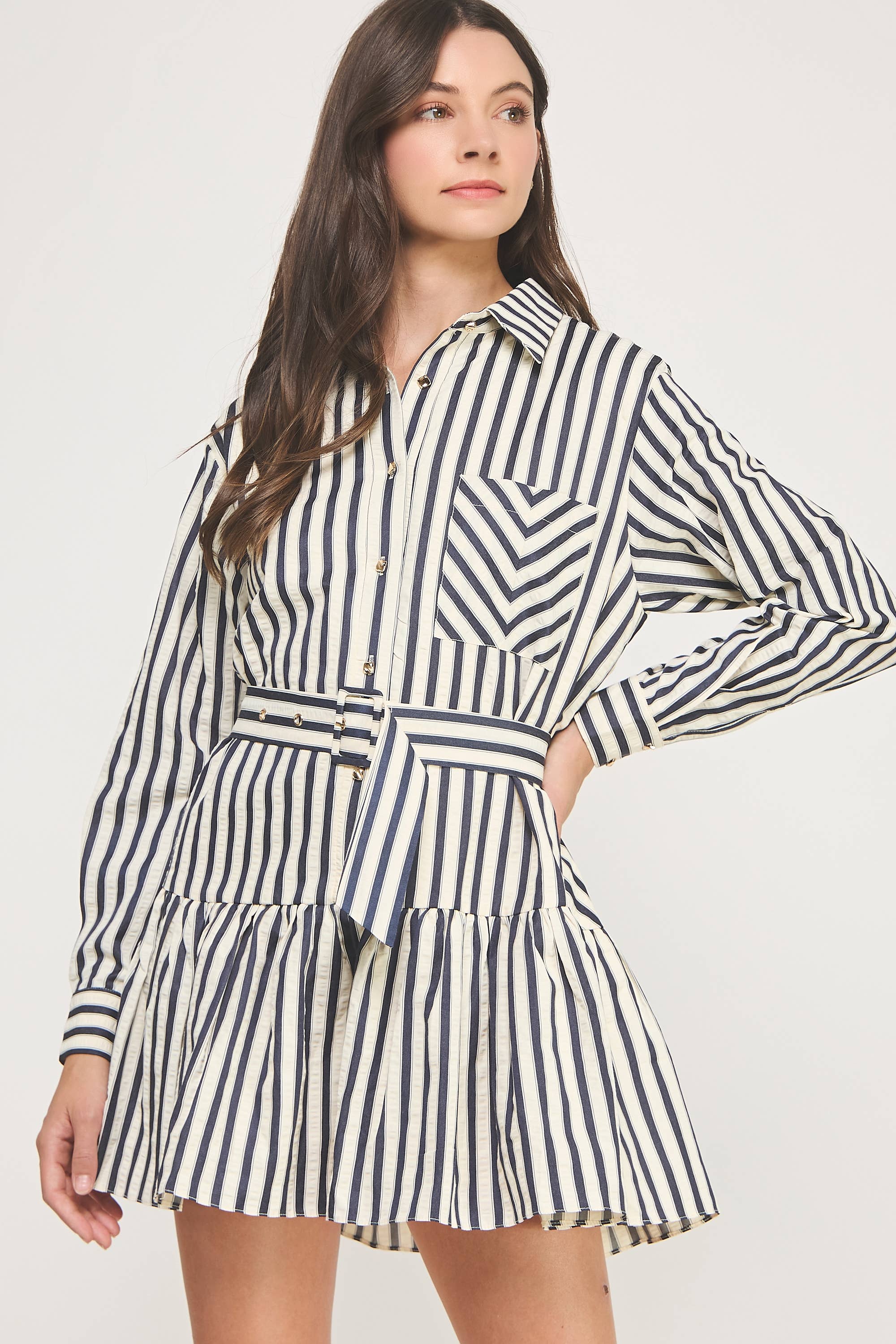 Strut & Bolt - Vendita all'ingrosso Vestito - Donna - Abito mini a righe con bottoni8