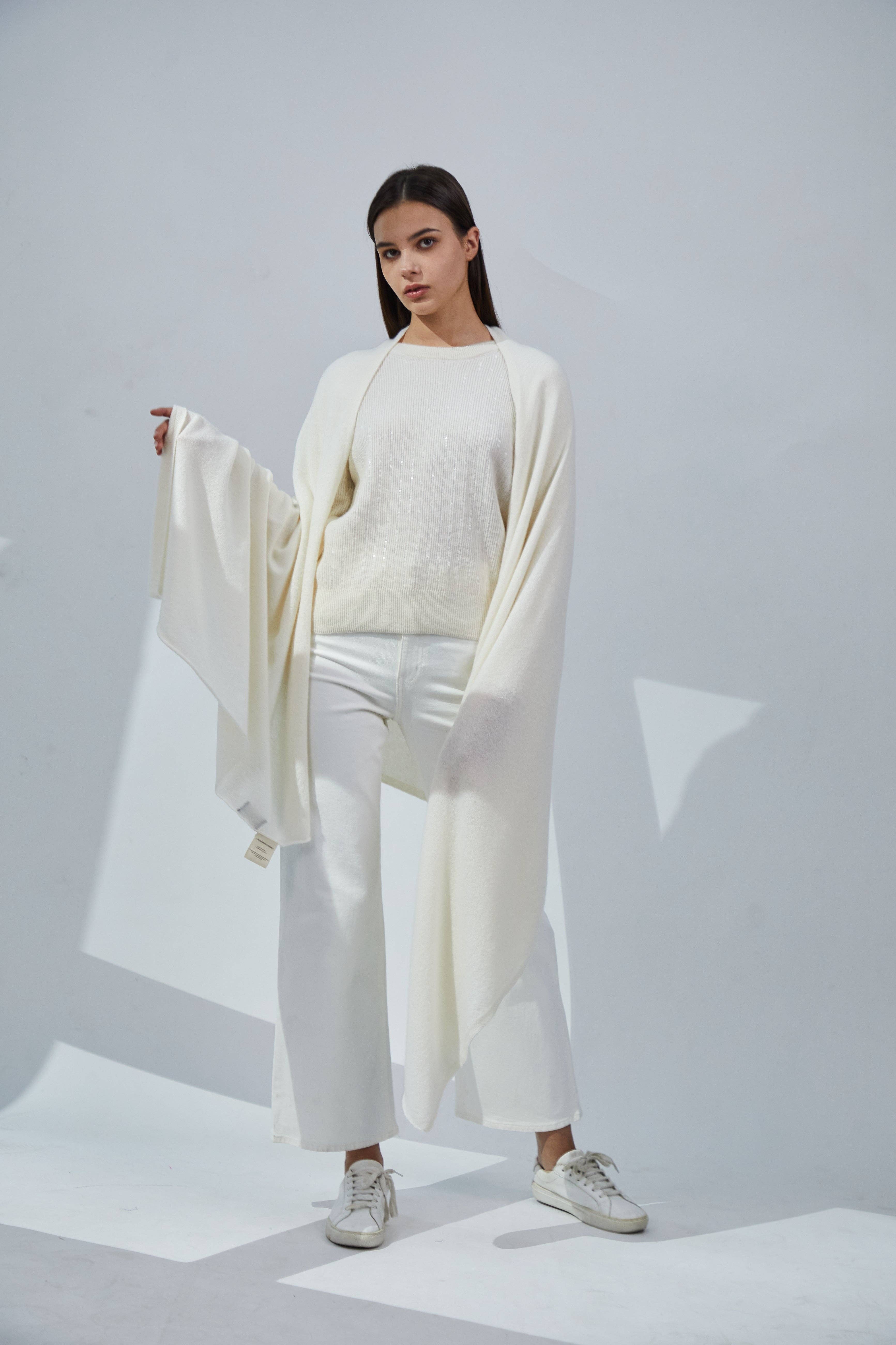 Pissenlit - Wholesale Wrap - Women's - Pure Cashmere Travel Wrap - Ivory1