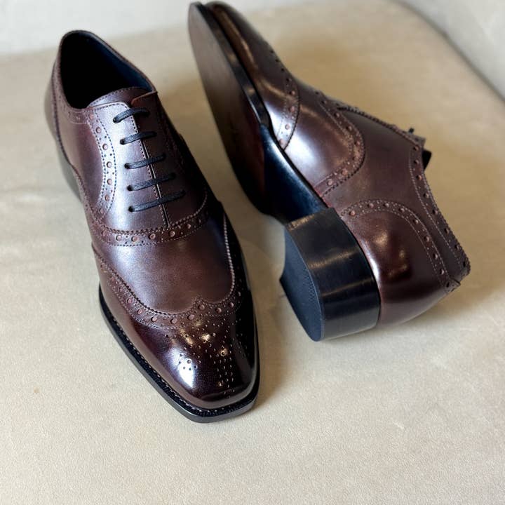 Mahagoni-Flügelkappen-Oxfords für den Großhandel von The Royale Leather