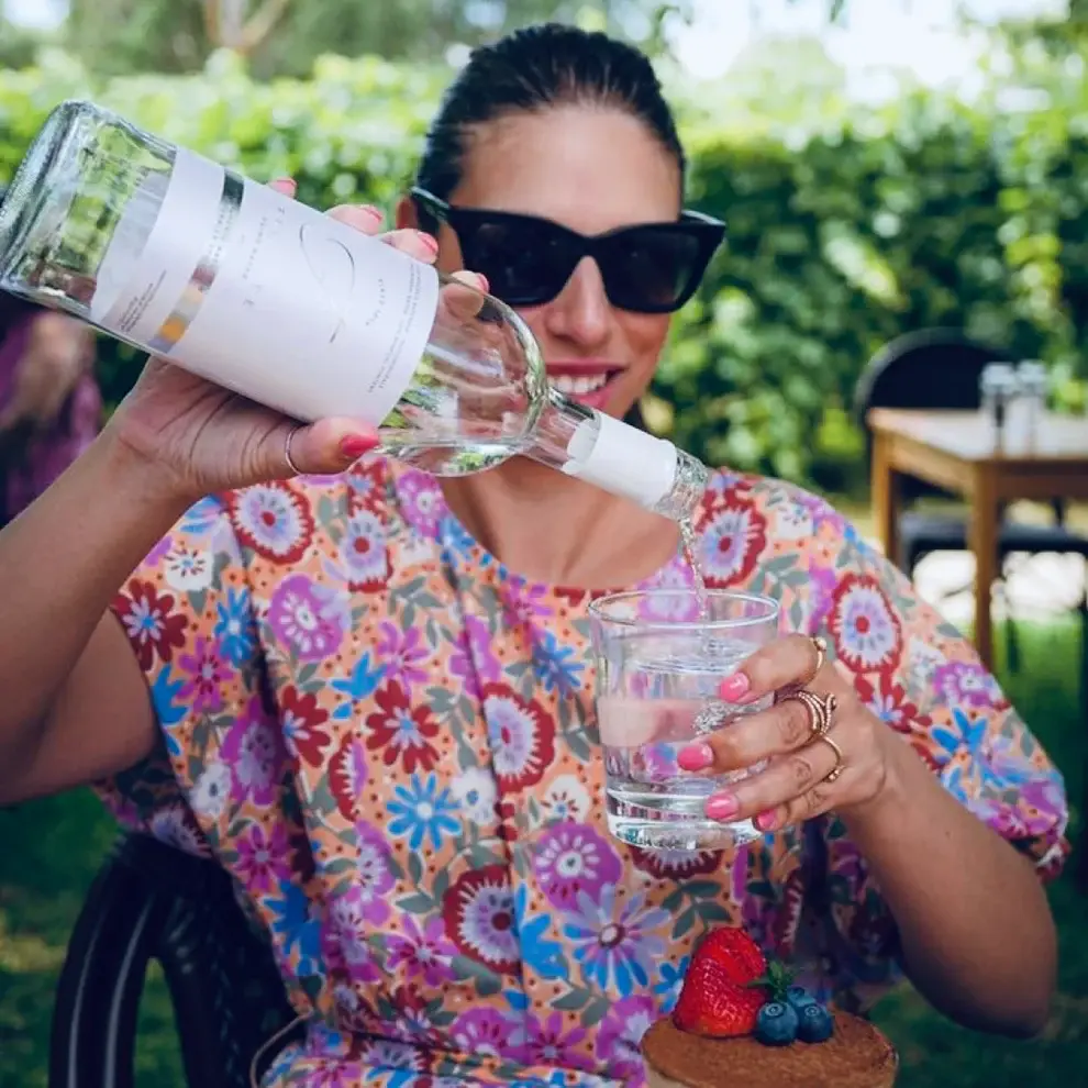 Rising Sun Distributors - Wholesale Still Water - Filette Italian Luxury Water 25 oz ( Case-12)3