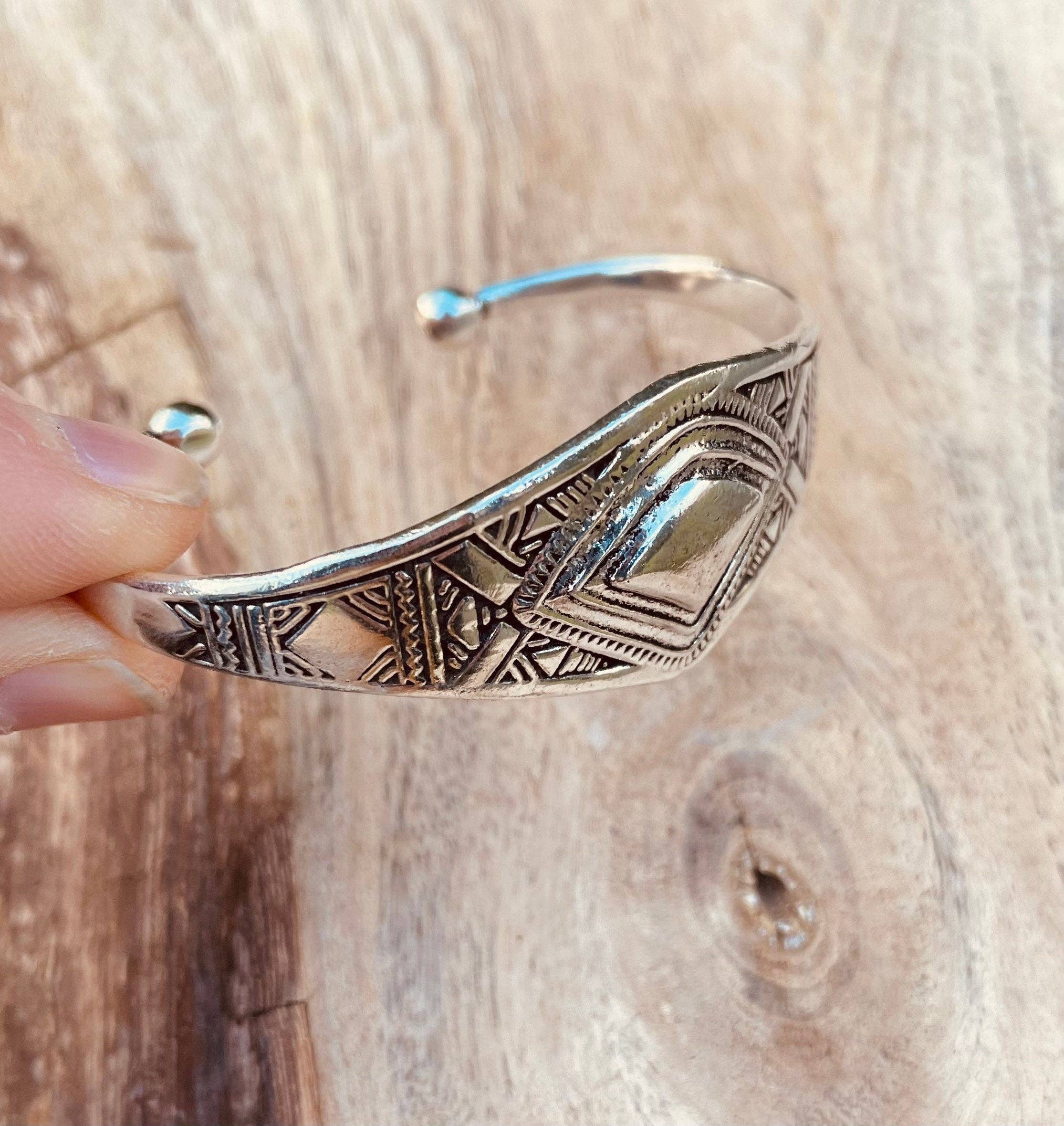 Kaali Boutique – wholesale Cuff bracelet – Tuareg Jewelery Silver Bracelet / Bangle / Cuff / Unisex / Boho / Ethnic / Rustic / Bohemian / Hippie / Gypsy / Geometric /3