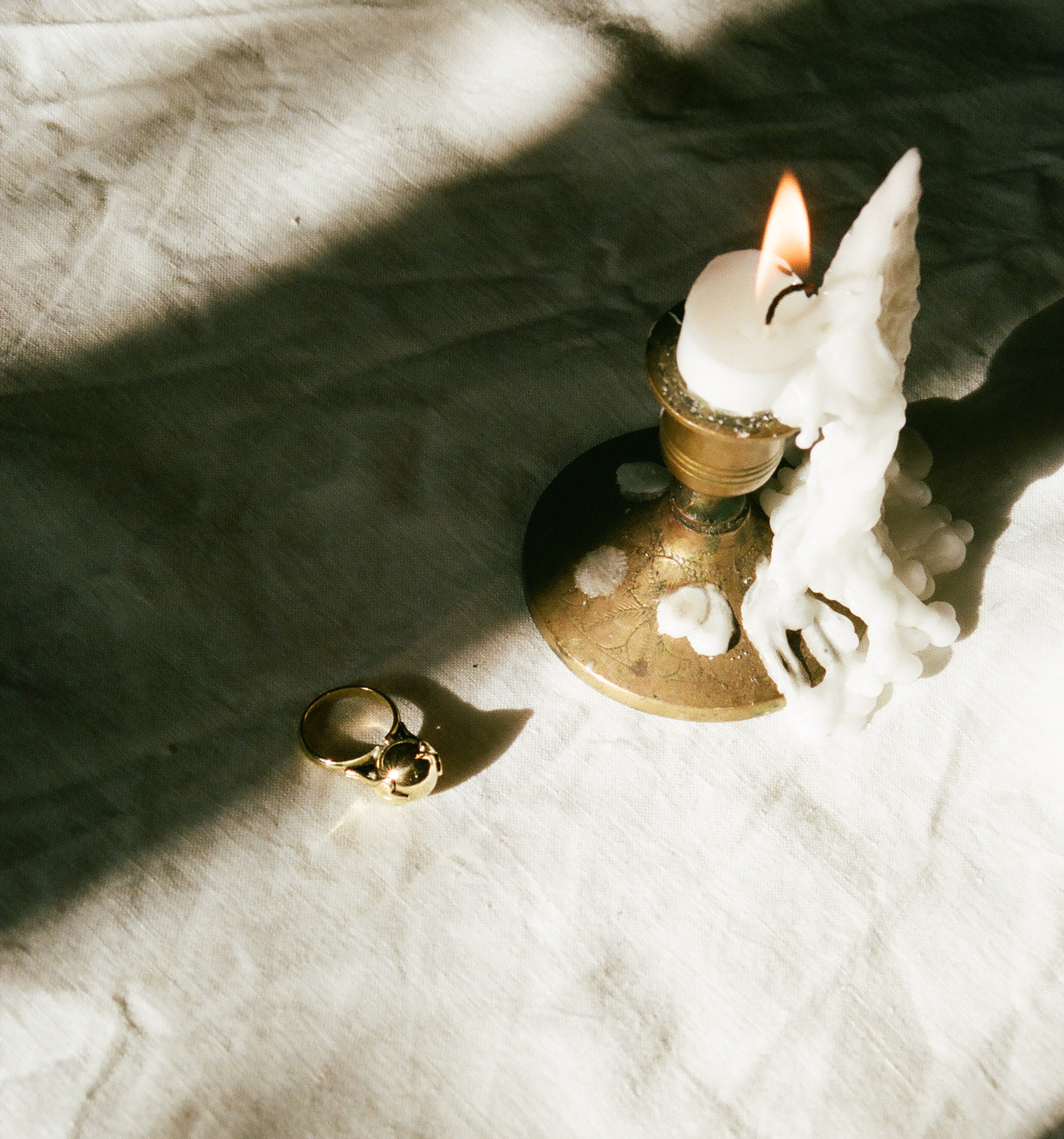 De la Fuente - Wholesale Cocktail/Statement Ring - BRASS PERFUME RING2