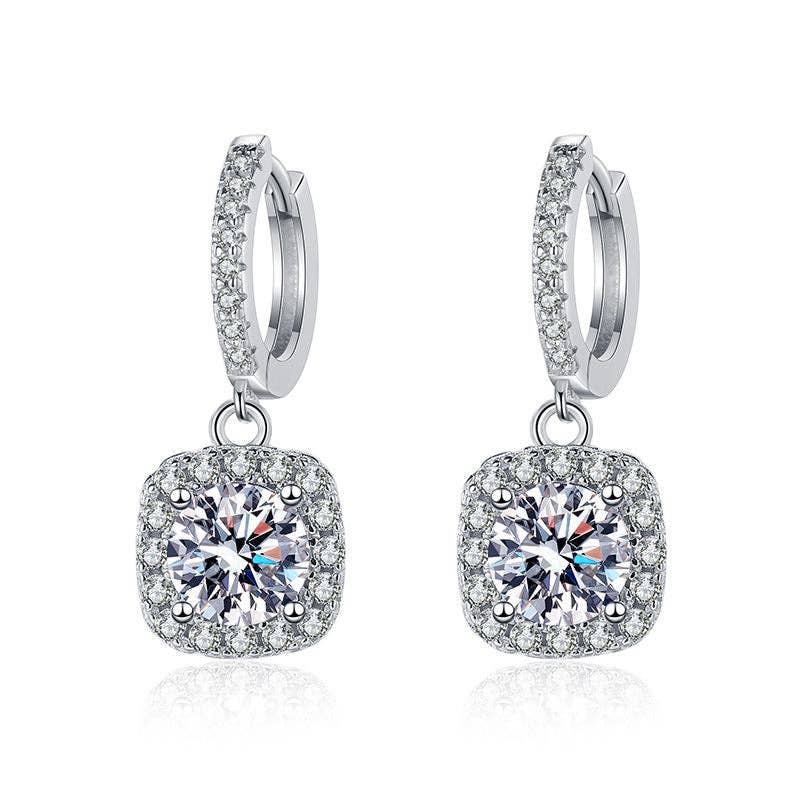 Perimade & Co. LLC - Vente Boucles d'oreilles pendantes - Créoles pendantes en forme de moissanite en argent sterling 9254