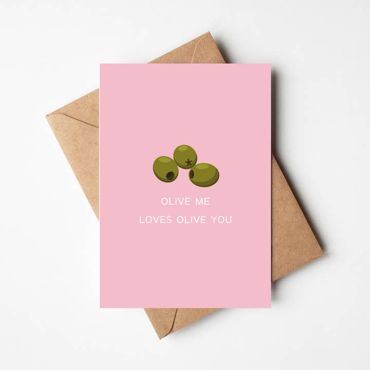 Olive Me vous aime tous pour la vente par Howdy Stranger Studio