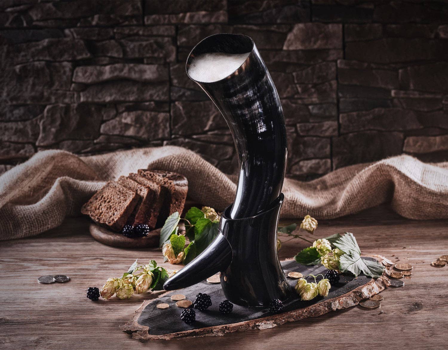 Norse Tradesman – wholesale Dricksglas och koppar – Vikingasdrickshorn med stativ46