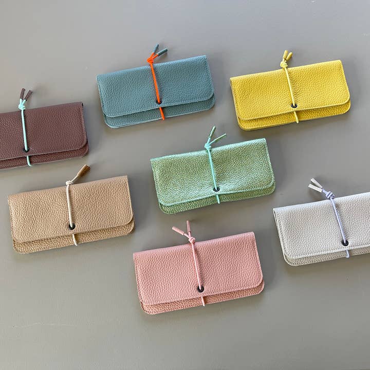 Marieke Jacobs - Wholesale Wallet - Women's - KNOT wallet wide - leather - dandelion - shell - blossom5