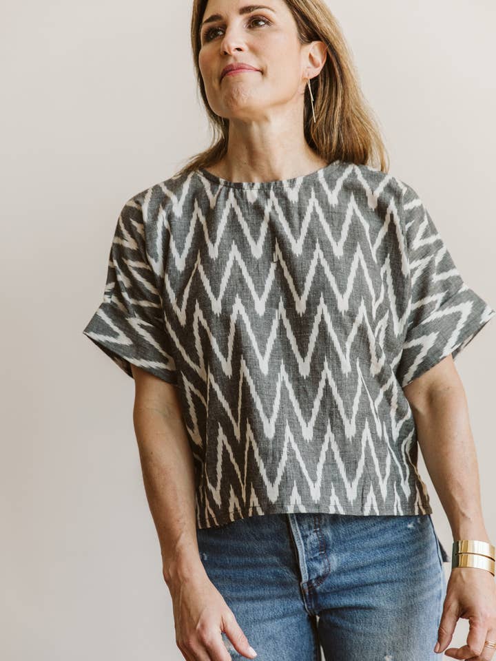 Top Ceres - Ikat pour la vente par Koryphae
