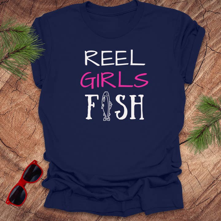 Camiseta Reel Girls Fish por atacado de Wandering Owl Adventure Co.