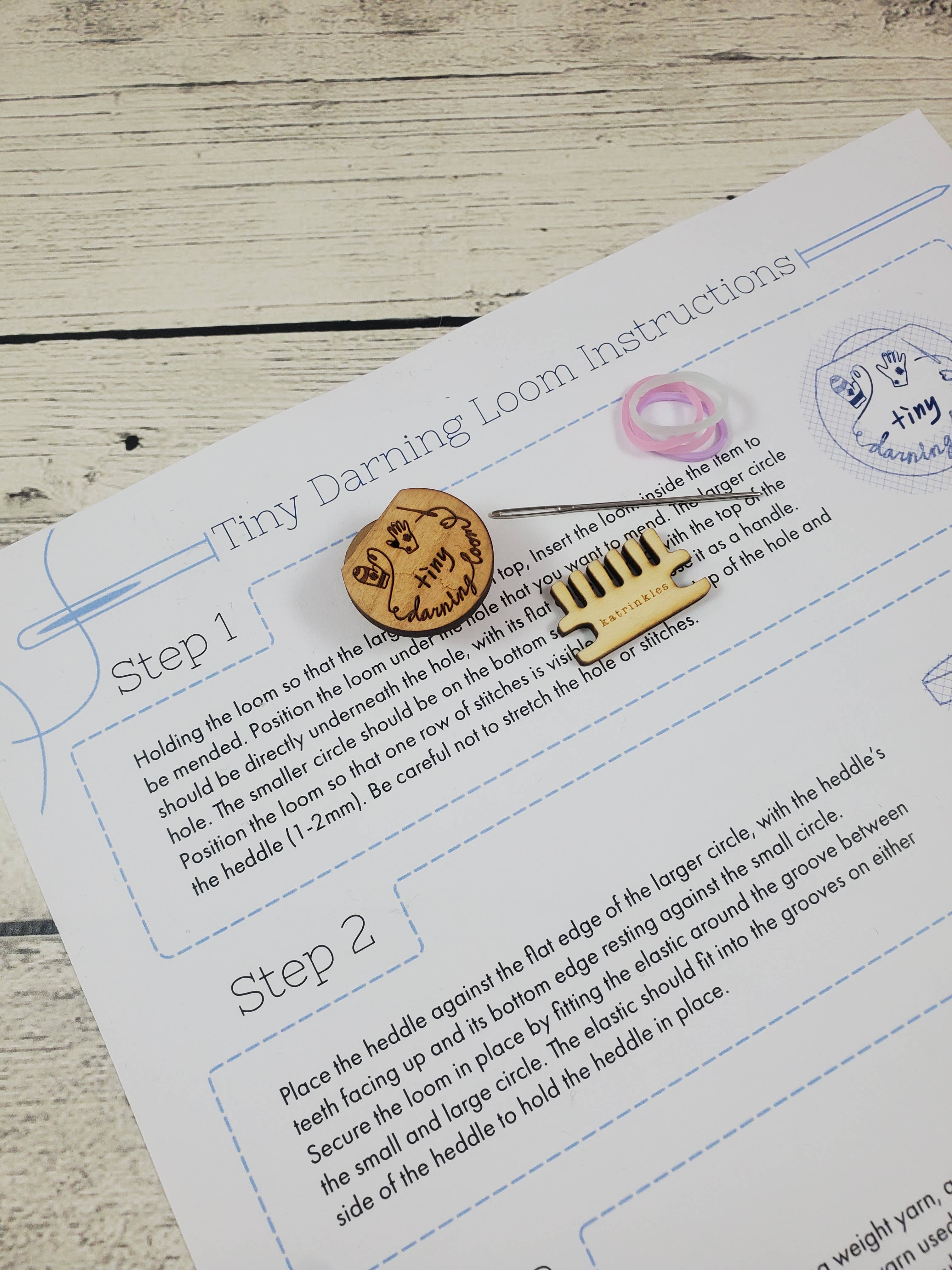 Katrinkles - Wholesale Knitting/Crochet Supplies - Tiny Darning Loom1