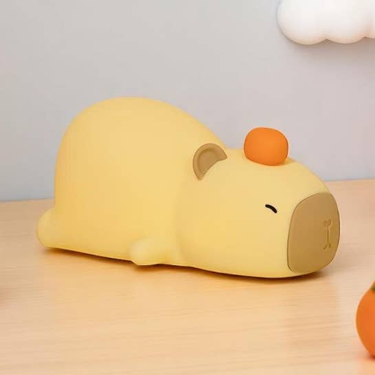 Capybara Silicone Night Light – Tap Control Bedside Lamp for wholesale by huemabe (All Import Duties Covered)
