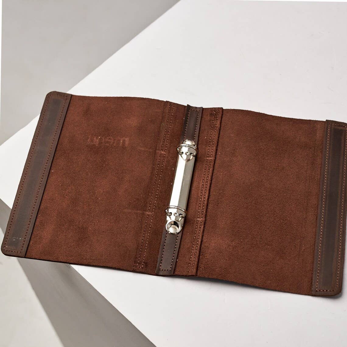 Pikore – Großhandel Ordner – Menühülle aus Leder1